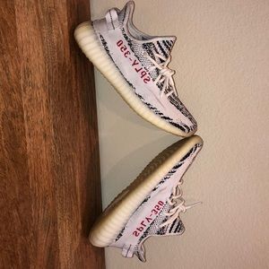Yeezy v2 zebras (authentic)